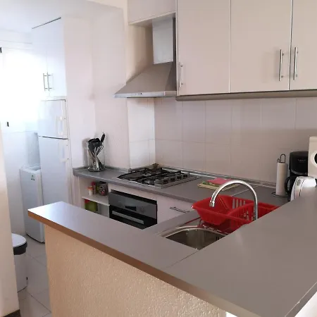 Acogedor Frente Al Mar Con Piscina Apartamento *