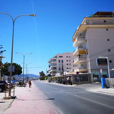 Acogedor Frente Al Mar Con Piscina Altea
